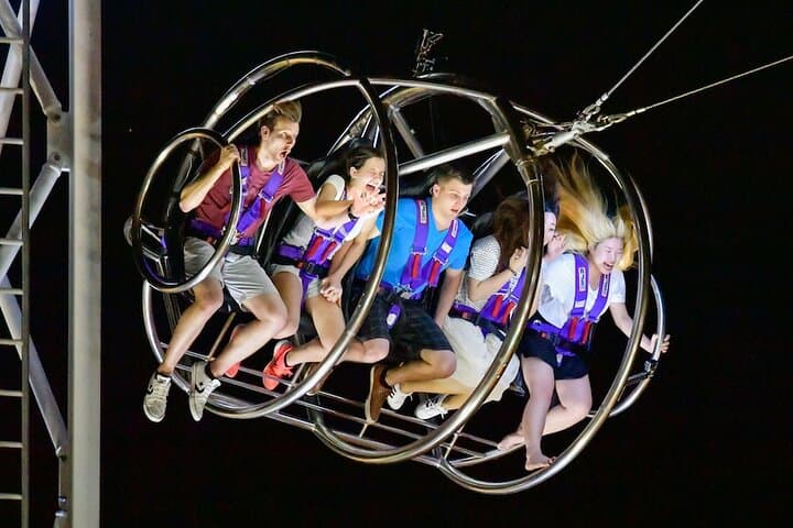 GX-5 Extreme Swing: 40m Freefall Over Singapore's Skyline photo 2