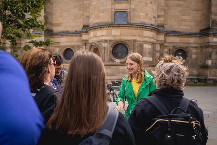 Old Town Brews: Edinburgh Pub & Beer History Walking Tour photo 2