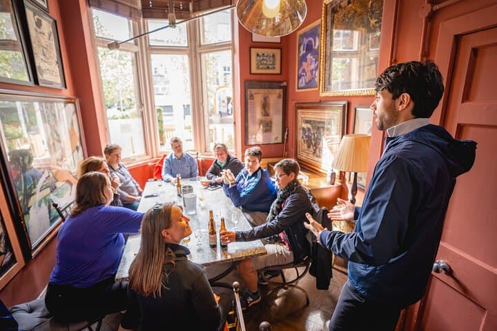 Old Town Brews: Edinburgh Pub & Beer History Walking Tour photo 3