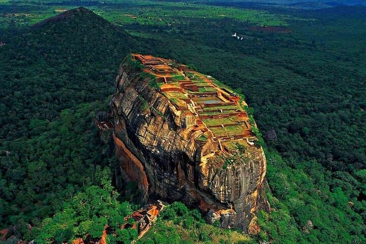 Sigiriya Lion Rock and Dambulla Cave Temple Day Tour from Colombo photo 6