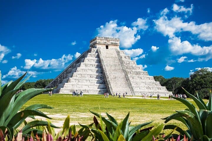Riviera Maya Xcaret Parks Multi-Day Adventure: Xel-Há, Xenses & Chichén Itzá photo 2