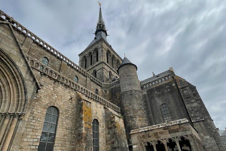 Private Shuttle to Mont Saint-Michel: Guided Day Trip from Bayeux or Caen photo 2
