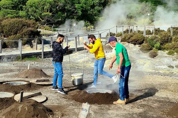 Furnas Private 4x4 Tour: Hot Springs, Volcanic Cozido & Tea Plantations photo 6