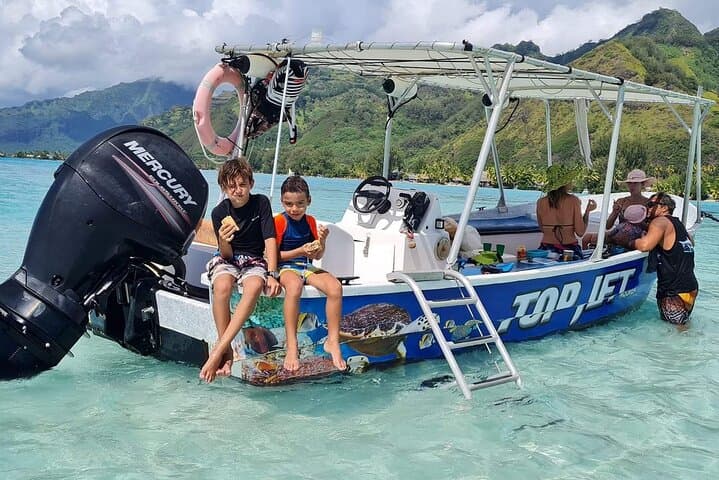 Half-Day Private Boat Snorkeling Excursion in Moorea — Stingrays, Sharks & Turtles photo 2