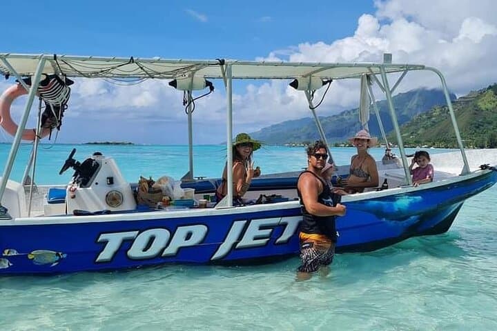 Half-Day Private Boat Snorkeling Excursion in Moorea — Stingrays, Sharks & Turtles photo 3