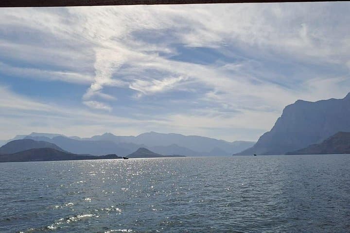 Khasab Musandam Half-Day Dhow Cruise: Fjords, Dolphins & Snorkeling photo 4
