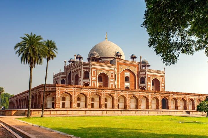 Full-Day Old and New Delhi Private Tour — Monuments, Markets & Rickshaw Ride photo 6
