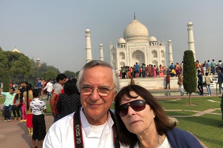 Taj Mahal Sunrise Private Day Trip from Delhi — Agra Fort, Breakfast & Guided Tour photo 1