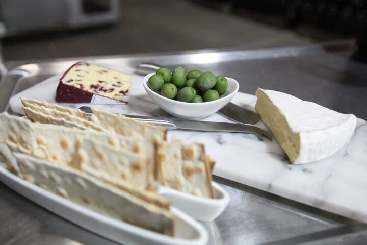 Hunter Valley Half-Day Wine, Spirits & Gourmet Tasting Tour photo 2