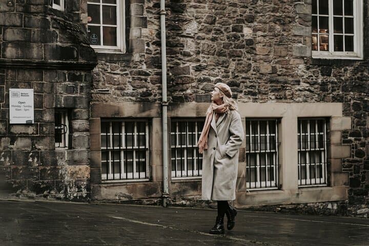 Edinburgh Private Photoshoot: Capture the City’s Best Backdrops with a Pro photo 3