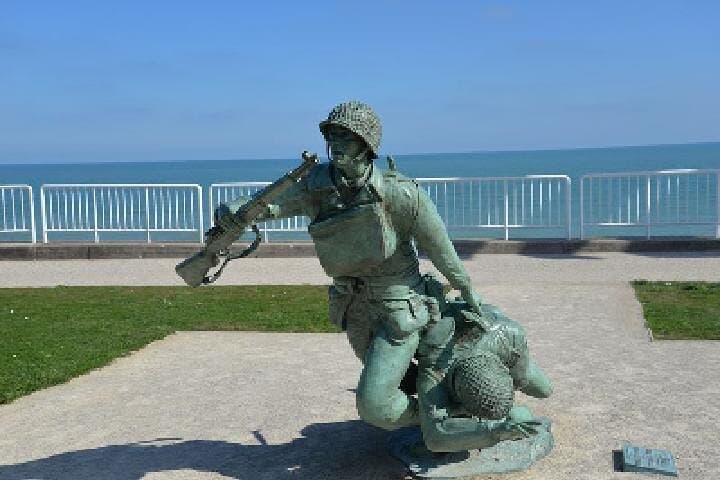 2-Day Private Normandy D-Day Tour — All Five Landing Beaches photo 4