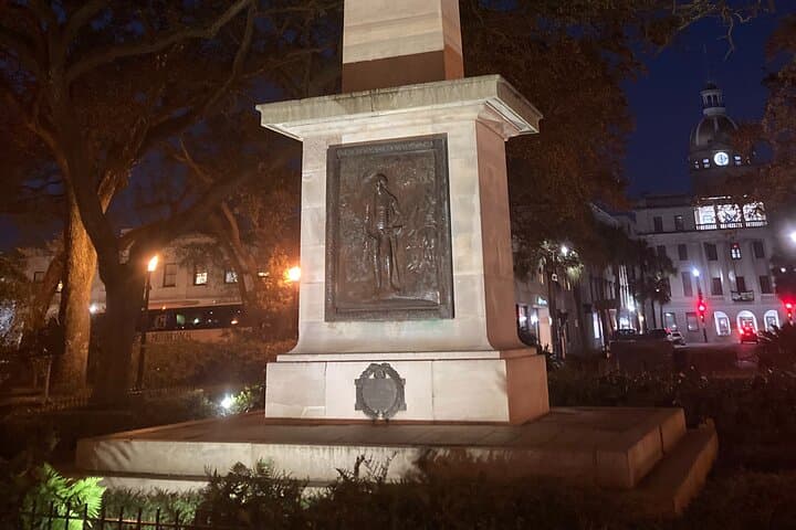 Savannah History Walking Tour — Oglethorpe Square to Colonial Cemetery photo 3