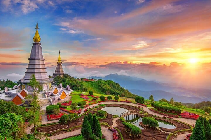 Full-Day Doi Inthanon Adventure from Chiang Mai: Peaks, Pagodas & Waterfalls photo 2