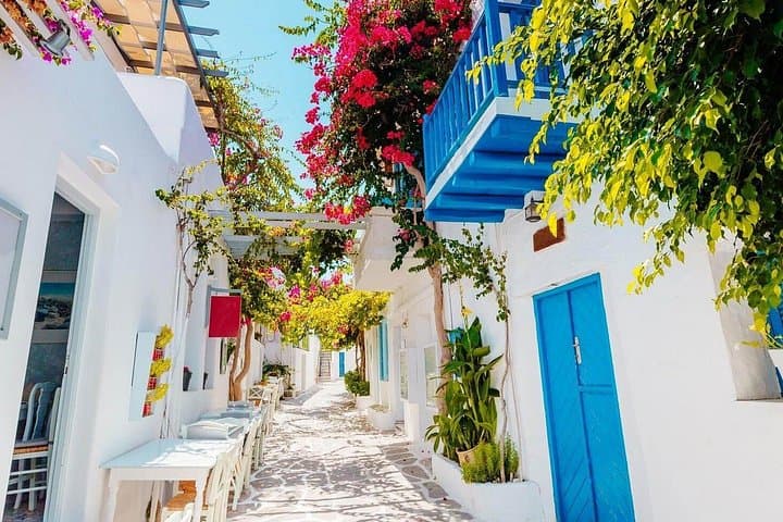 7-Day Private Mykonos Paros Santorini Island-Hopping from Athens photo 6