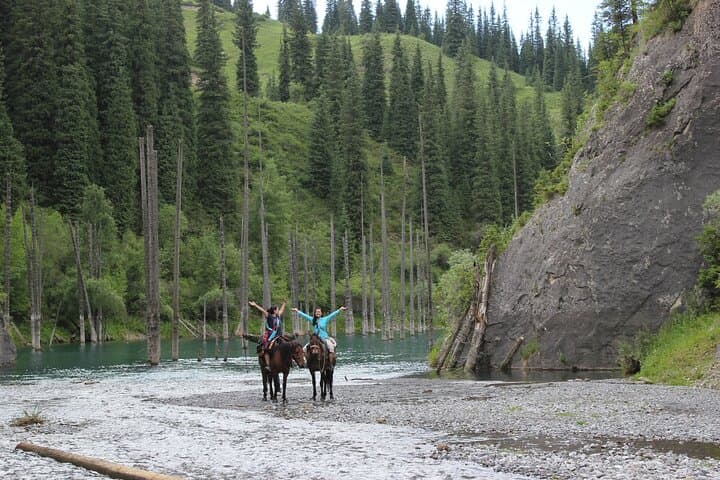 4-Day SUV Loop from Almaty: Altyn Emel, Martian Lands, Charyn, Kolsai & Kaindy photo 3