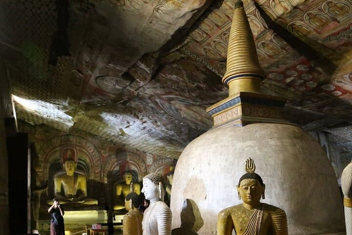 Sigiriya and Dambulla Day Tour from Trincomalee — Climb Lion Rock & Visit Dambulla Cave Temple photo 4