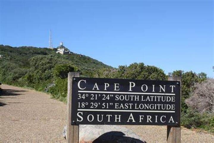 Cape Peninsula Private Tour: Table Mountain, Cape Point & Boulders Beach Penguins