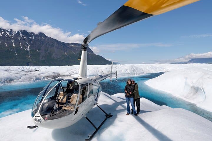 Knik Glacier Helicopter Landing: 60-Minute Anchorage Flightseeing photo 5