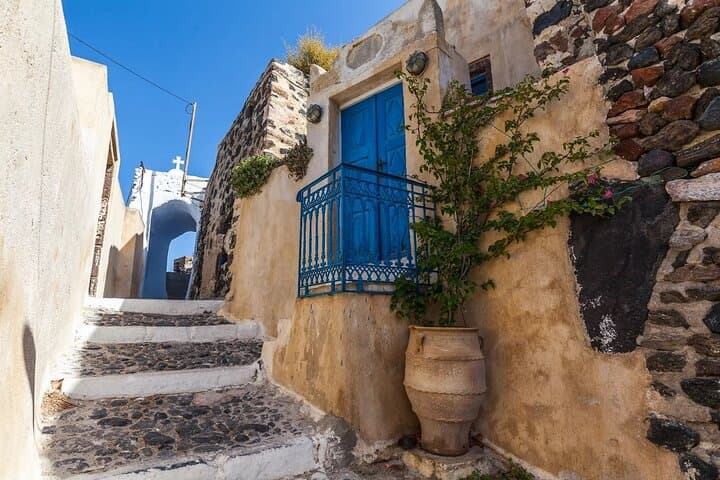 Santorini Highlights: Wine, Views & Black-Sand Beaches — 6-Hour Tour