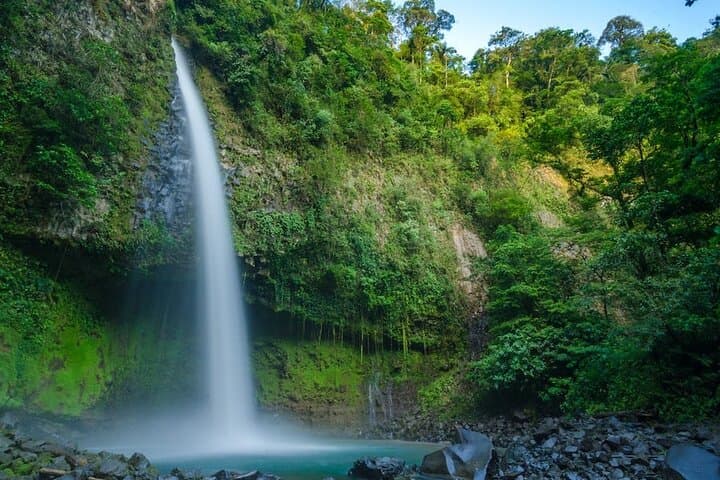 La Fortuna Combo: Fortuna Waterfall, Arenal Ecopark & Mistico Hanging Bridges photo 1