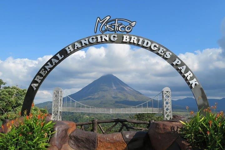 La Fortuna Combo: Fortuna Waterfall, Arenal Ecopark & Mistico Hanging Bridges photo 3