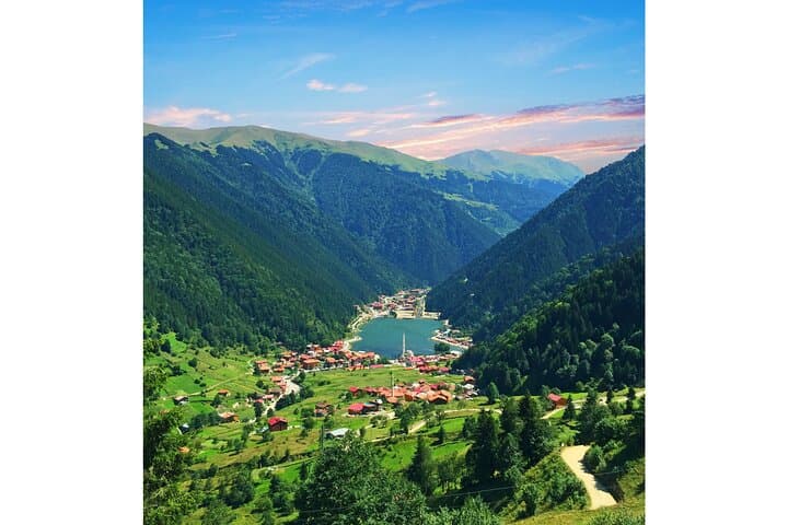 Daily Uzungol Excursion — Explore the Black Sea Lake, Tea Fields & Paragliding