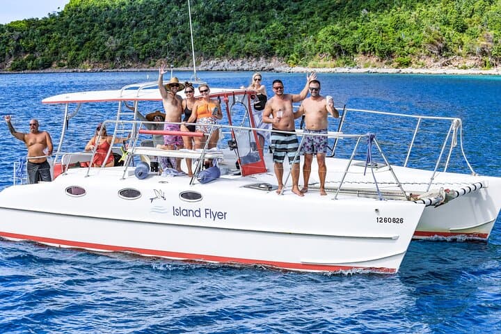 Private Power Catamaran USVI: Full- and Half-Day Snorkel & Beach Charter from Red Hook