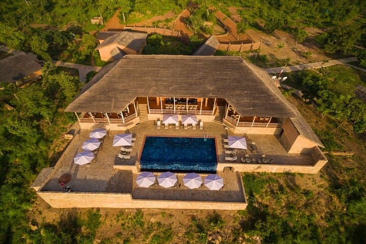 Luxury Safari at Zaina Lodge: 3-Day Mole National Park Experience