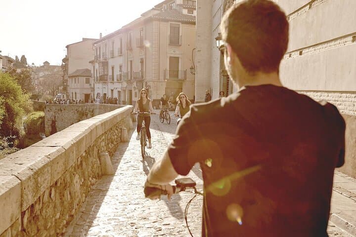 Granada E‑Bike Tour: Albayzín & Sacromonte Private Electric Bike Experience photo 4