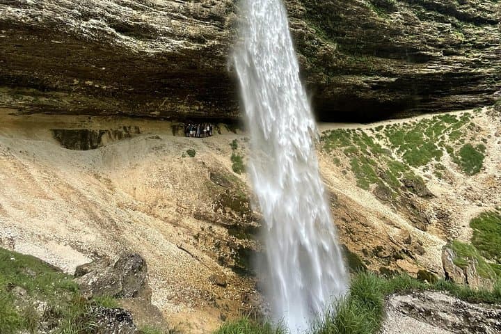Full-Day Triglav National Park Tour: Soča Valley, Vršič Pass & Jasna Lake photo 4