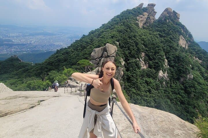 Hike Bukhansan Baegundae: Summit, Doseonsa Temple & Bukhansanseong Fortress (Lunch Included) photo 6