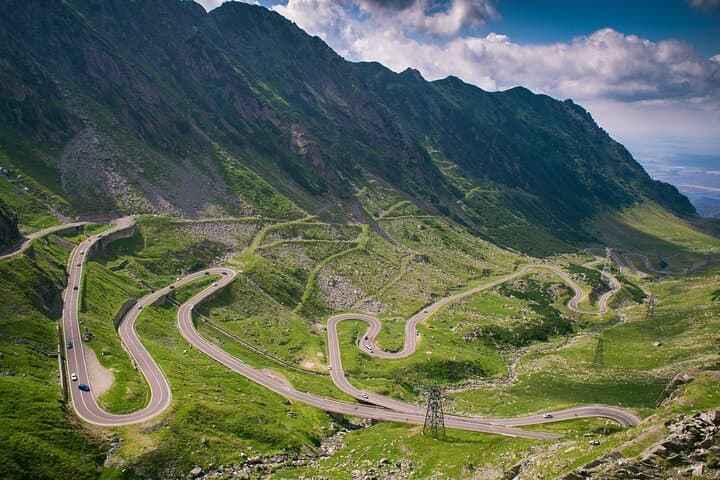 7-Day Epic Cycling Holiday: Transfăgărășan to Transalpina Passes, Romania photo 2
