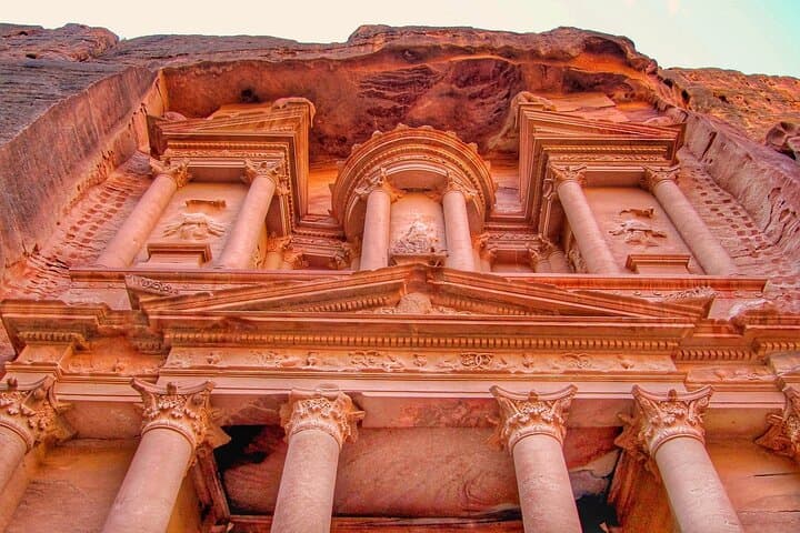Petra Day Tour from Tel Aviv: One-Day Nabatean Adventure with Authentic Lunch