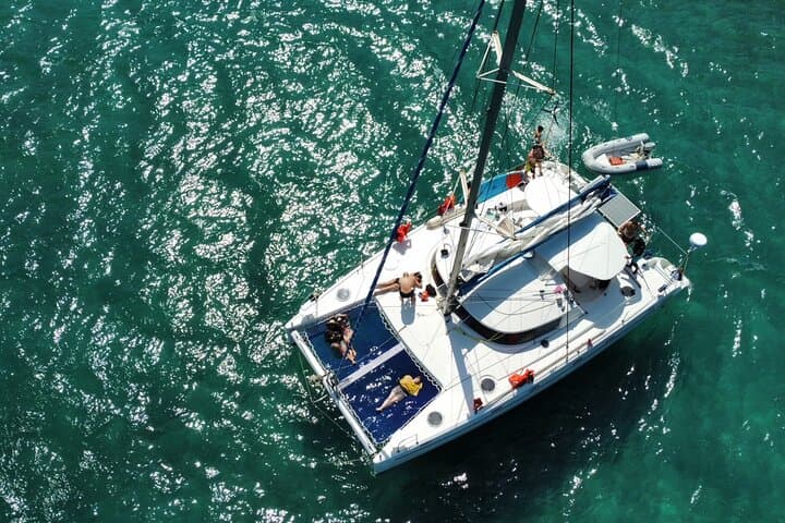 Full-Day Tayrona Catamaran: Sail, Snorkel & Beach Lunch from Santa Marta