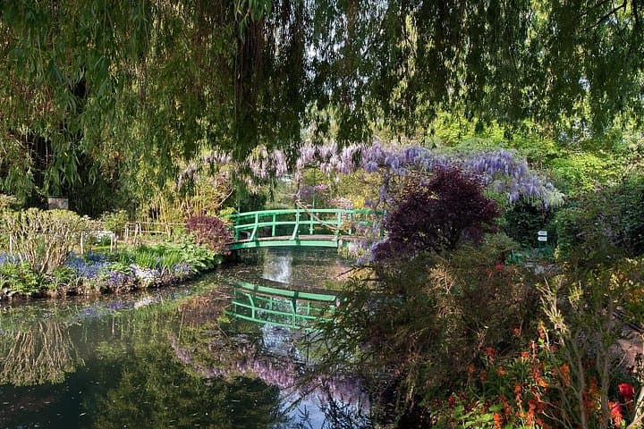 Private Giverny Day Trip from Paris — Monet’s House & Gardens with Hotel Pickup photo 4