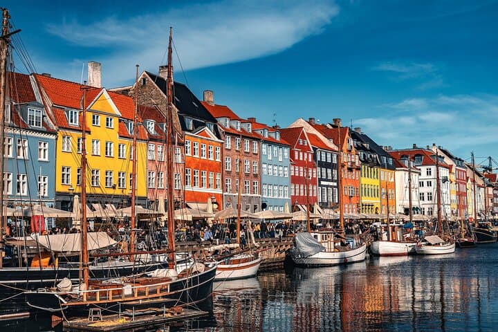 Gothenburg to Copenhagen Private Transfer with 2-Hour Stop at Sofiero Palace photo 5