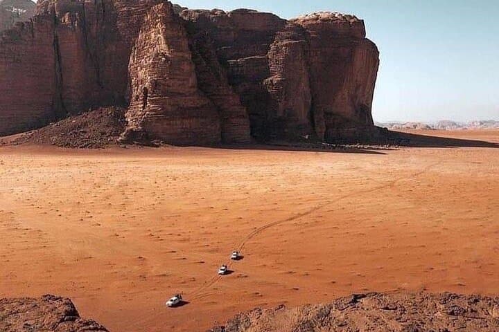 Wadi Rum Full-Day Jeep Tour with Overnight Bedouin Camp — Jeep, Dunes & Zarb photo 2