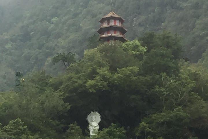 Private Day Trip to Taroko Gorge from Taipei — Hualien Full-Day Tour photo 4