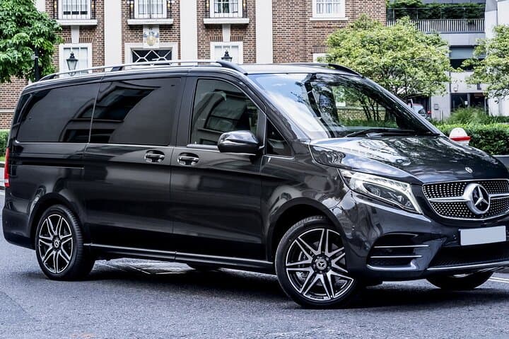 Private Luxury Van Transfer to Reagan National (DCA) — Reliable Door-to-Gate Service