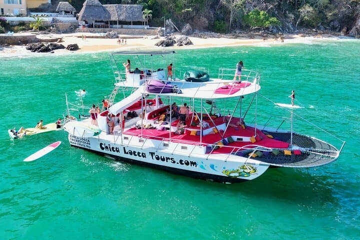 Private Yacht Charter on ChicaFun 1: Waterslides & Snorkel in Banderas Bay