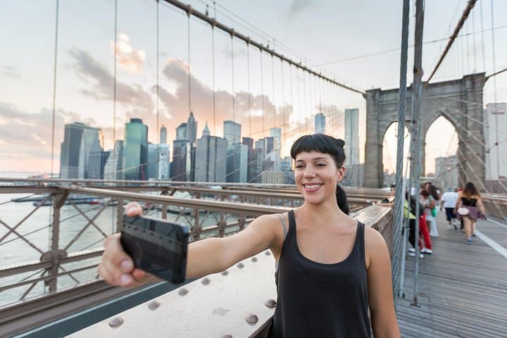 NYC Instagram Tour with a Photographer — Private Photo Shoot in Manhattan photo 1