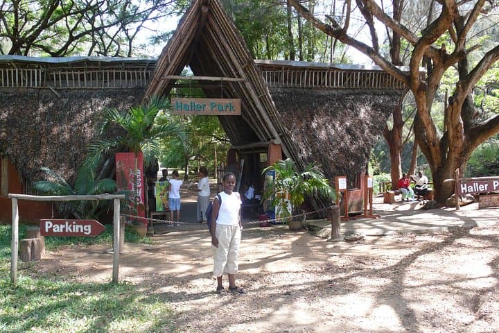 Half-Day Mombasa Tour: Fort Jesus, Old Town & Haller Park Wildlife Encounter photo 3