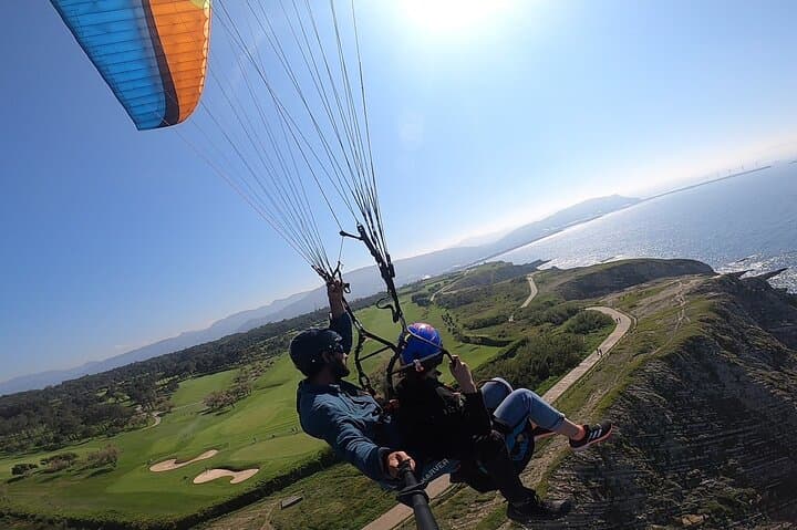Paragliding over Sopelana Cliffs: 30-Minute Flight from Bilbao photo 4