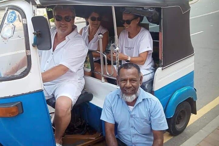 Panoramic Colombo Tuk-Tuk Shore Excursion — Half-Day City Highlights