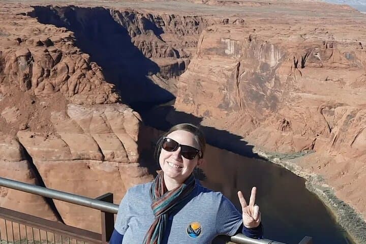 Lower Antelope Canyon and Horseshoe Bend Day Trip from Flagstaff photo 4