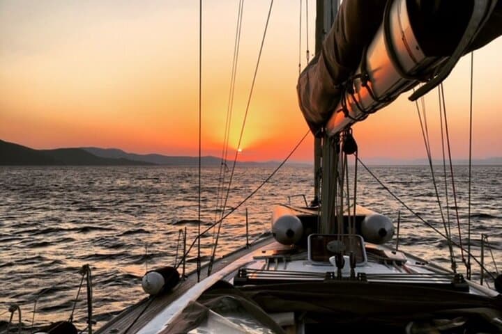 Santorini Caldera Sunset Catamaran: Semi-Private Sail, Volcano Hot Springs & Dinner photo 3