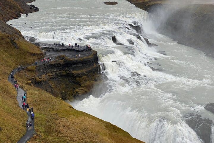 Golden Circle & Kerid Crater: Premium Full-Day Tour from Reykjavik photo 3