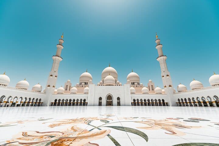 Private Abu Dhabi Full-Day Tour: Sheikh Zayed Grand Mosque, Corniche & Emirates Palace photo 3