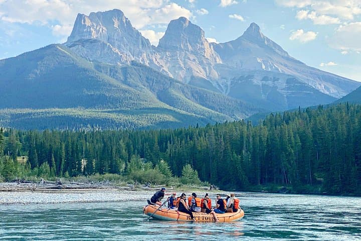 Canmore Townie 1.5-Hour Scenic Nature Float — Bow River Family River Tour photo 4