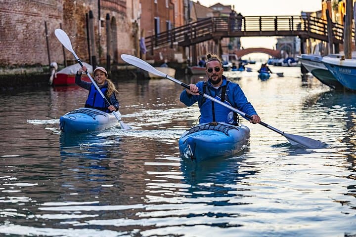Sunset Kayak Tour in Venice: Paddle Cannaregio and Castello at Golden Hour photo 4